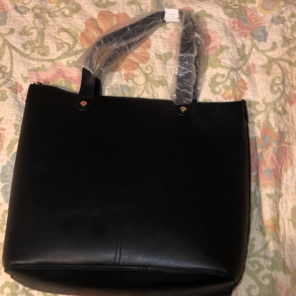 Black Steve Madden tote and crossbody bag - Picture 2 of 8